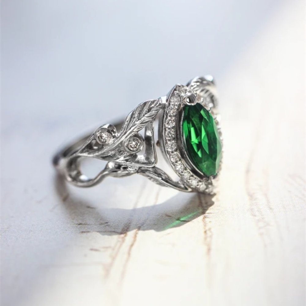 💎 Emerald Marquis Gem Leaf Weave Silver Noble Rings for Women, MARR9098